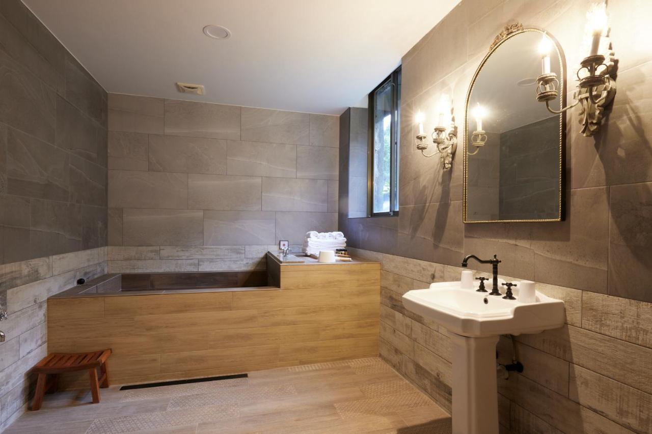 Kyokusui Hotspring Hotel ไทเป ภายนอก รูปภาพ